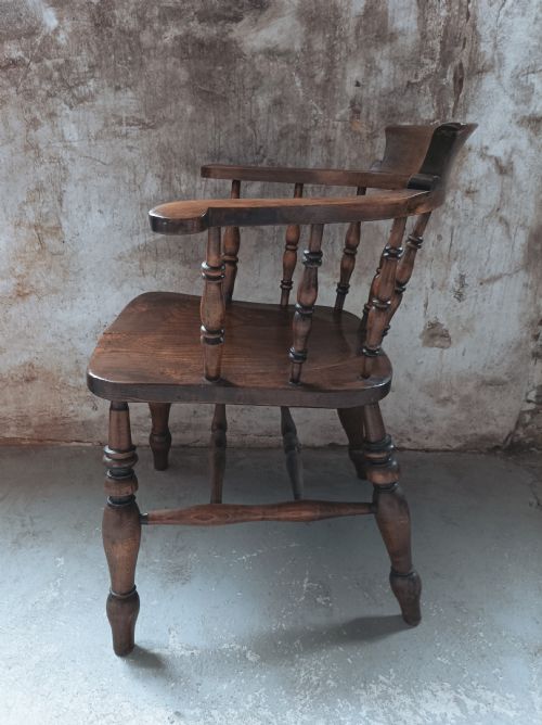 ANTIQUE ENGLISH SMOKERS CAPTAIN'S BOW CHAIR - ADDITIONAL PHOTO 3