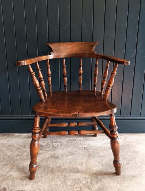 fig 1. Antique English Smokers Captain's Bow Chair