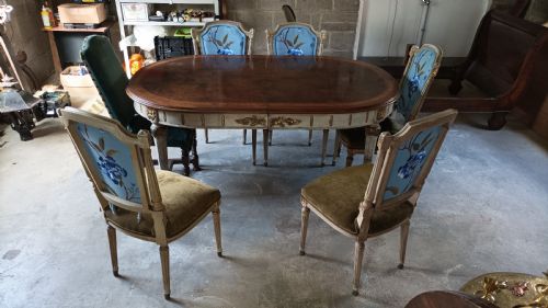 FRENCH EXTENDING WALNUT PAINTED DINING CENTRE TABLE - ADDITIONAL PHOTO 14