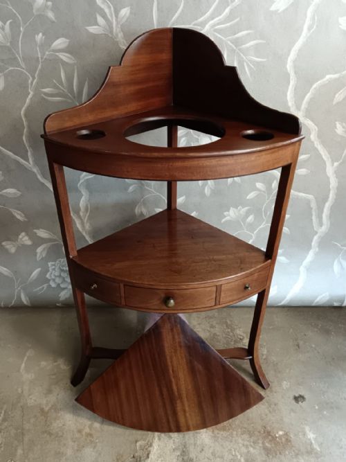 GEORGIAN MAHOGANY CORNER WASHSTAND - ADDITIONAL PHOTO 1