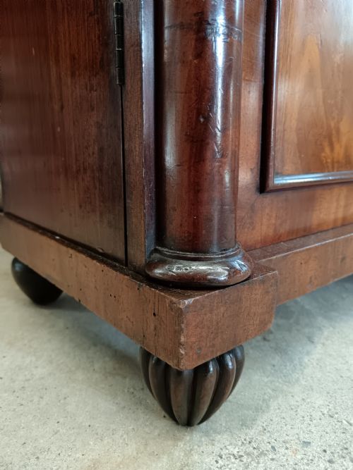 SMALL REGENCY MAHOGANY CHIFFONIER - ADDITIONAL PHOTO 7