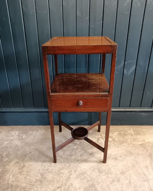 GEORGIAN MAHOGANY BEDSIDE TABLE - ADDITIONAL PHOTO 2