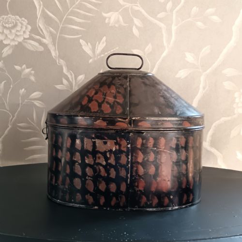 ANTIQUE TOLEWARE TIN MILITARY HAT BOX - ADDITIONAL PHOTO 6