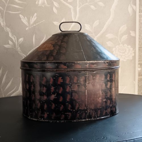 ANTIQUE TOLEWARE TIN MILITARY HAT BOX - ADDITIONAL PHOTO 7