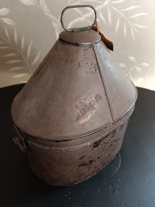 ANTIQUE TOLEWARE TIN MILITARY HAT BOX - ADDITIONAL PHOTO 7