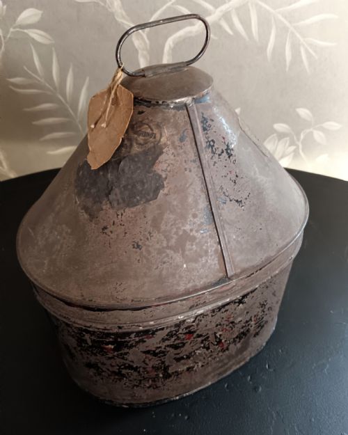 ANTIQUE TOLEWARE TIN MILITARY HAT BOX - ADDITIONAL PHOTO 8
