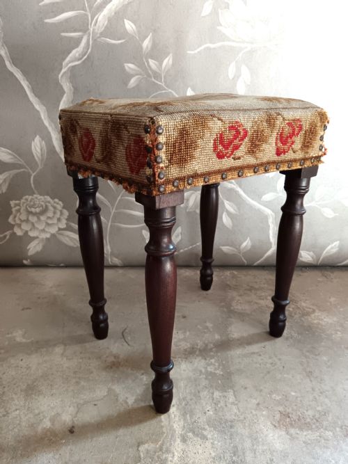VICTORIAN MAHOGANY STOOL - ADDITIONAL PHOTO 4