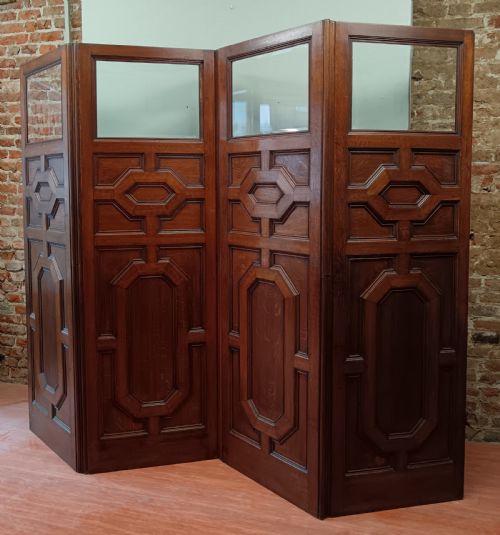 FOUR PANEL FOLDING OAK AND GLASS SCREEN ROOM DIVIDER - ADDITIONAL PHOTO 1