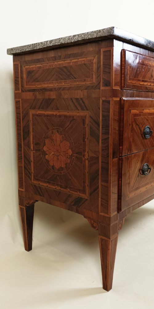ITALIAN NEOCLASSICAL MARQUETRY CHEST OF DRAWERS LOMBARDY LATE 18TH EARLY 19TH CENTURY - ADDITIONAL PHOTO 5