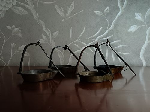 COLLECTION OF FOUR 18TH19TH CENTURY ITALIAN CAST BRASS BRONZE 'LUCERNA' OIL LAMPS - ADDITIONAL PHOTO 1