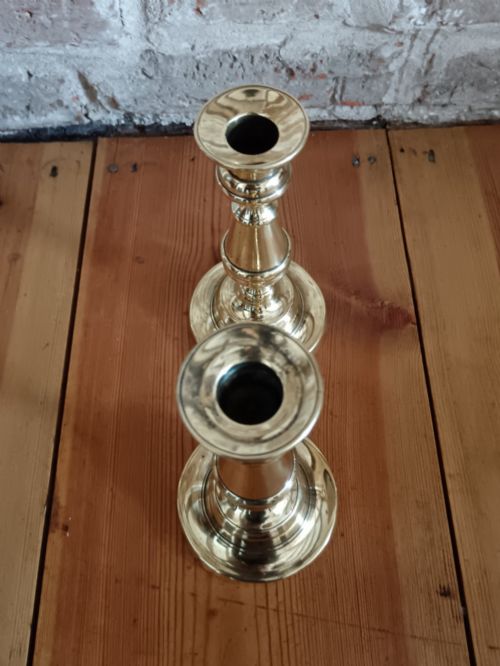PAIR OF LATE GEORGIAN REGENCY BRASS EJECTOR CANDLESTICKS - ADDITIONAL PHOTO 5