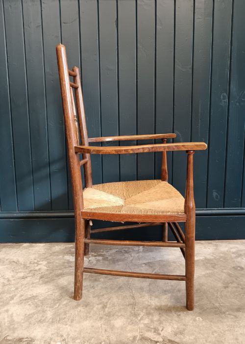 LATE 19TH CENTURY ARTS CRAFTS 'SUSSEX' FIRESIDE ARMCHAIR WITH SPINDLE BACK RUSH SEAT - ADDITIONAL PHOTO 7