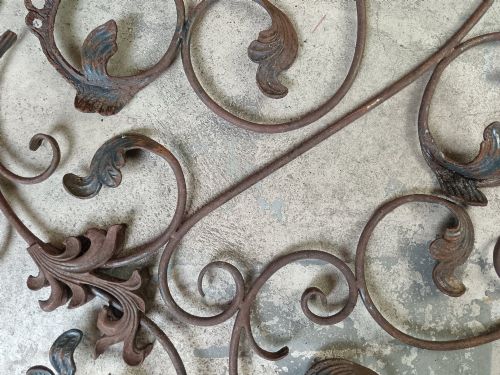 ANTIQUE WEATHERED WROUGHT IRON ARCHITECTURAL SCROLL PANELS - ADDITIONAL PHOTO 5
