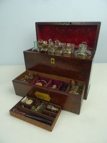 ANTIQUE CAMPAIGN MILITARY APOTHECARY MEDICINE CHEST