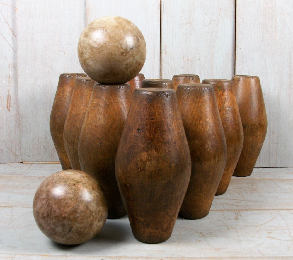 A full set of 10 C19th Skittles