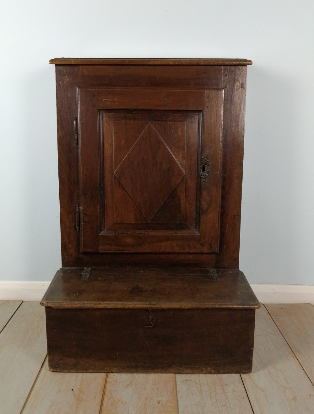 ANTIQUE ITALIAN PRIE-DIEU CABINET View II