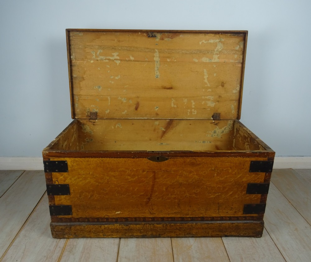 Original Victorian Hand Painted Travelling Trunk Chest View X