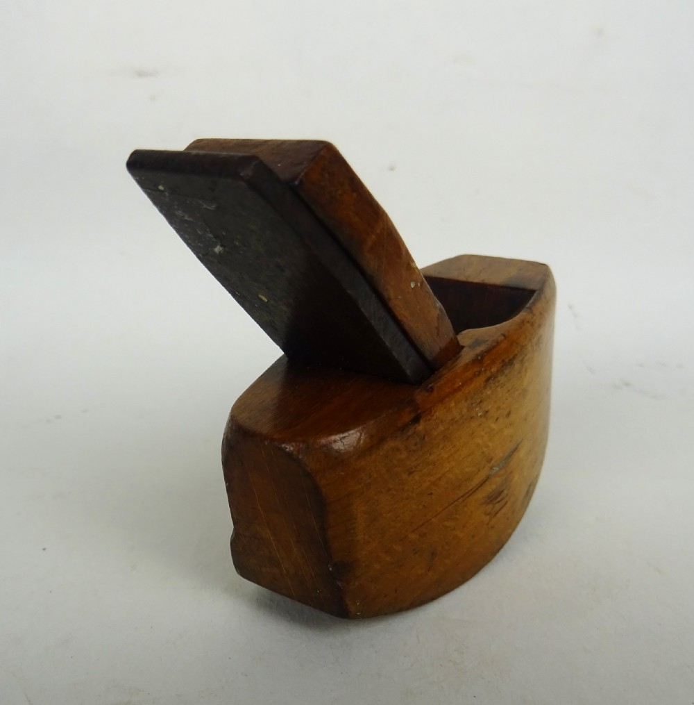 Victorian Violin Thumb Plane View VI