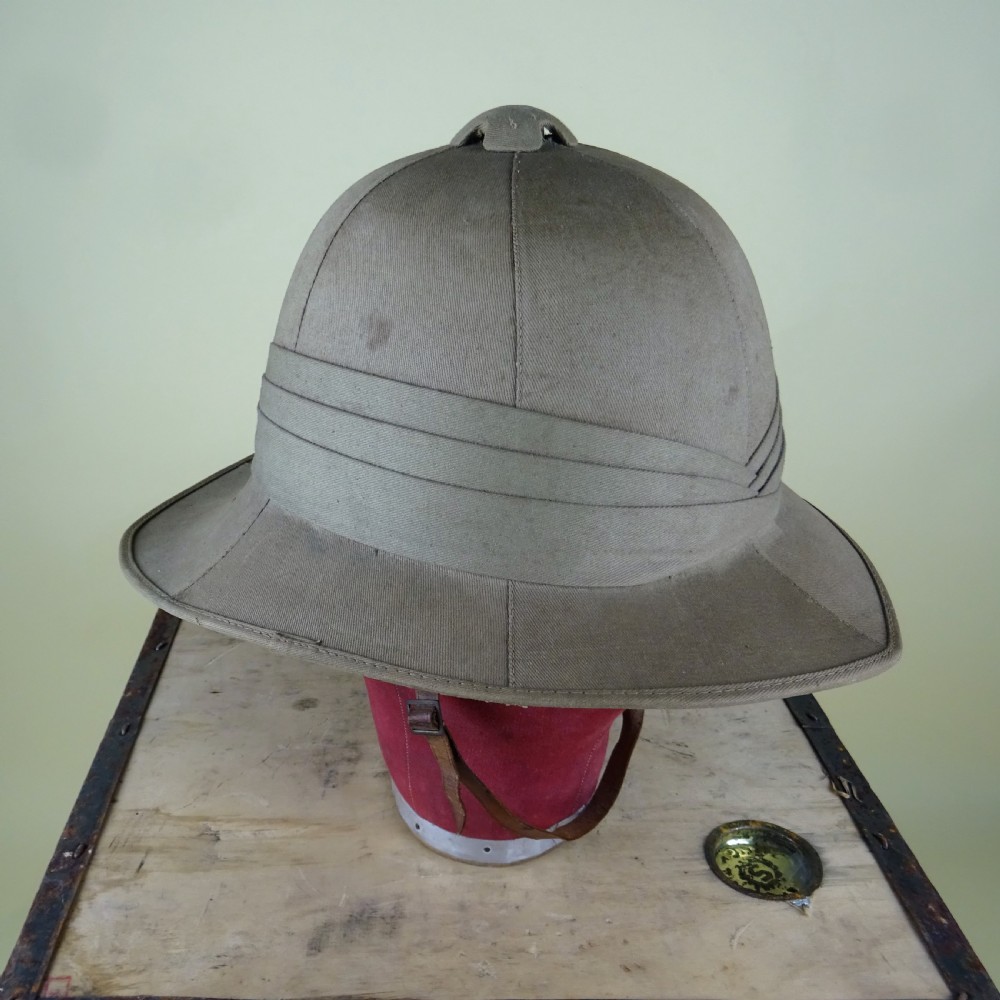 WW2 1942 Pith Helmet in Excellent Condition  View VI