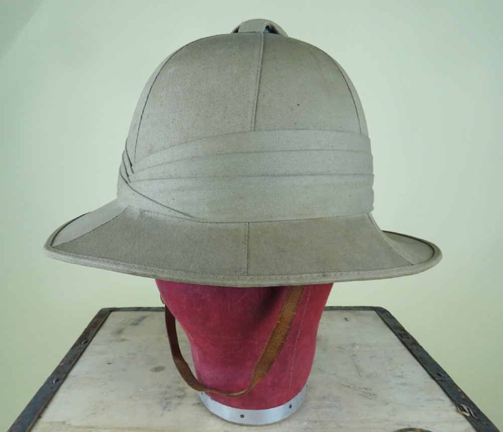 WW2 1942 Pith Helmet in Excellent Condition  View X