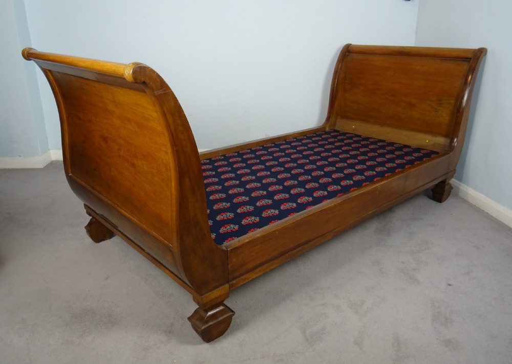 Antique Italian Sleigh Bed Lit Bateau View XI