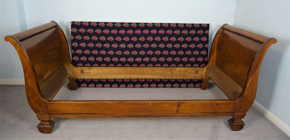 Antique Italian Sleigh Bed Lit Bateau View III