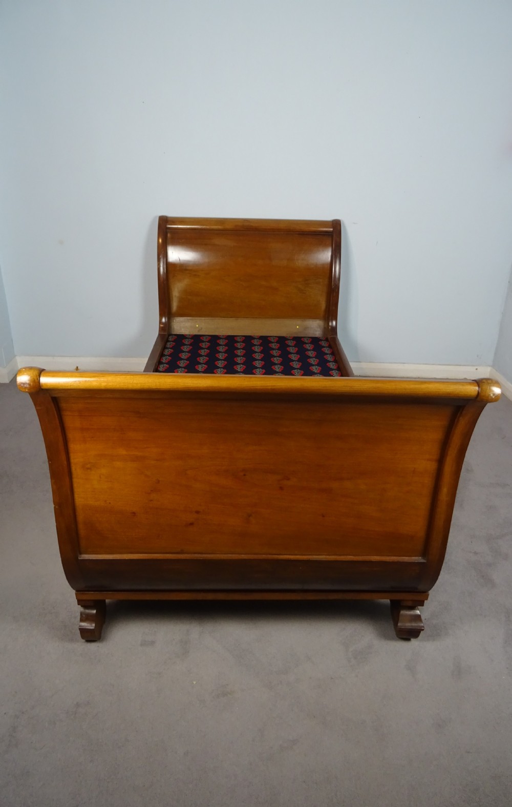 Antique Italian Sleigh Bed Lit Bateau View VII