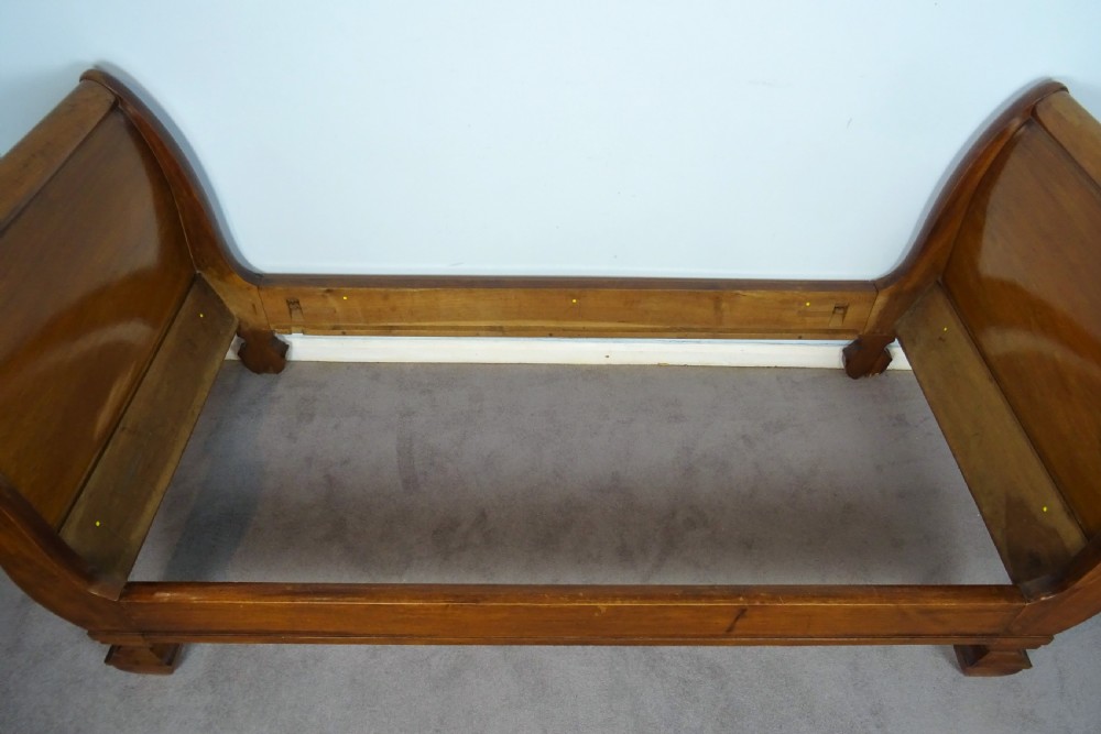 Antique Italian Sleigh Bed Lit Bateau View IX