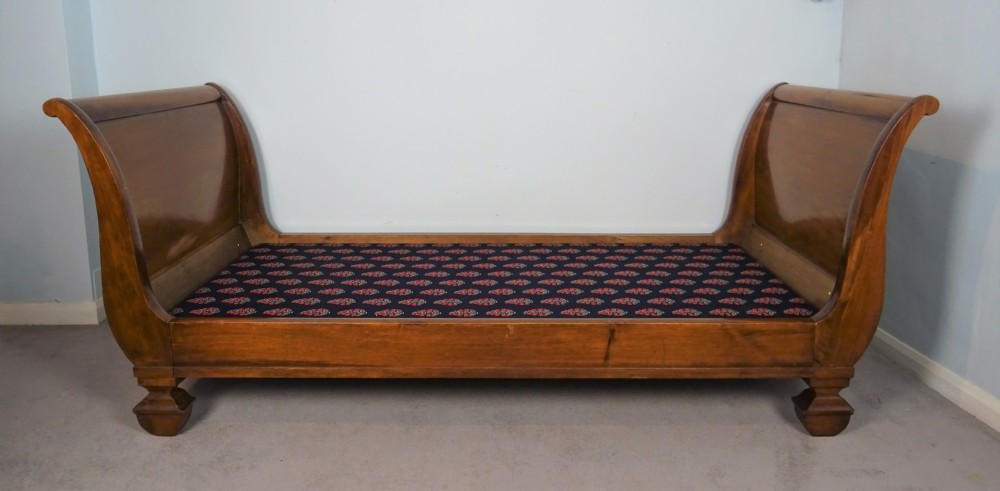 Antique Italian Sleigh Bed Lit Bateau