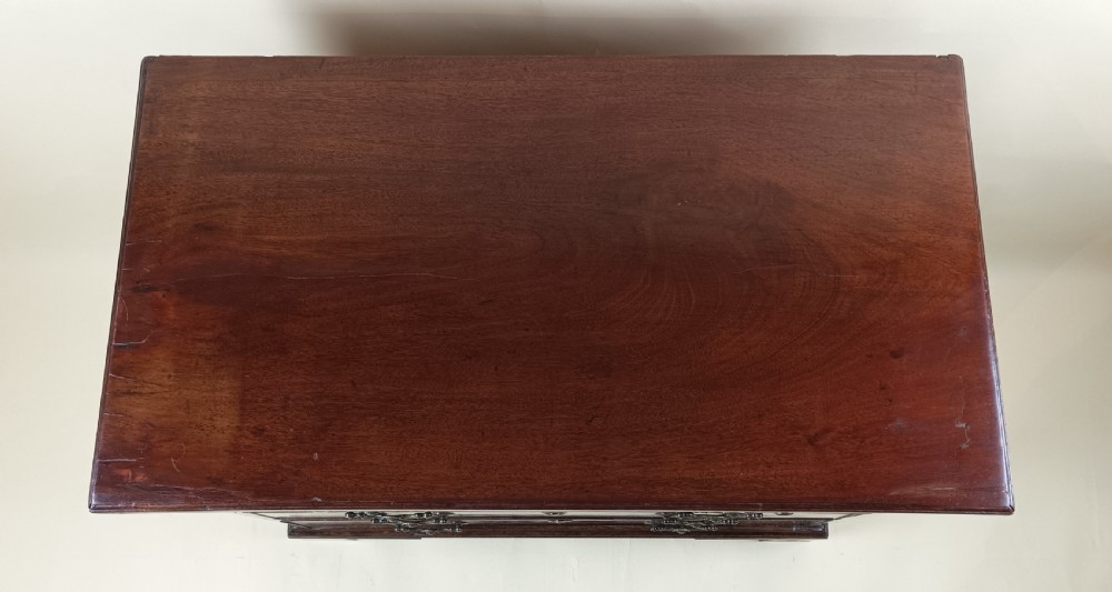 Georgian c1750 Small Proportioned Bachelors Chest of Drawers View V