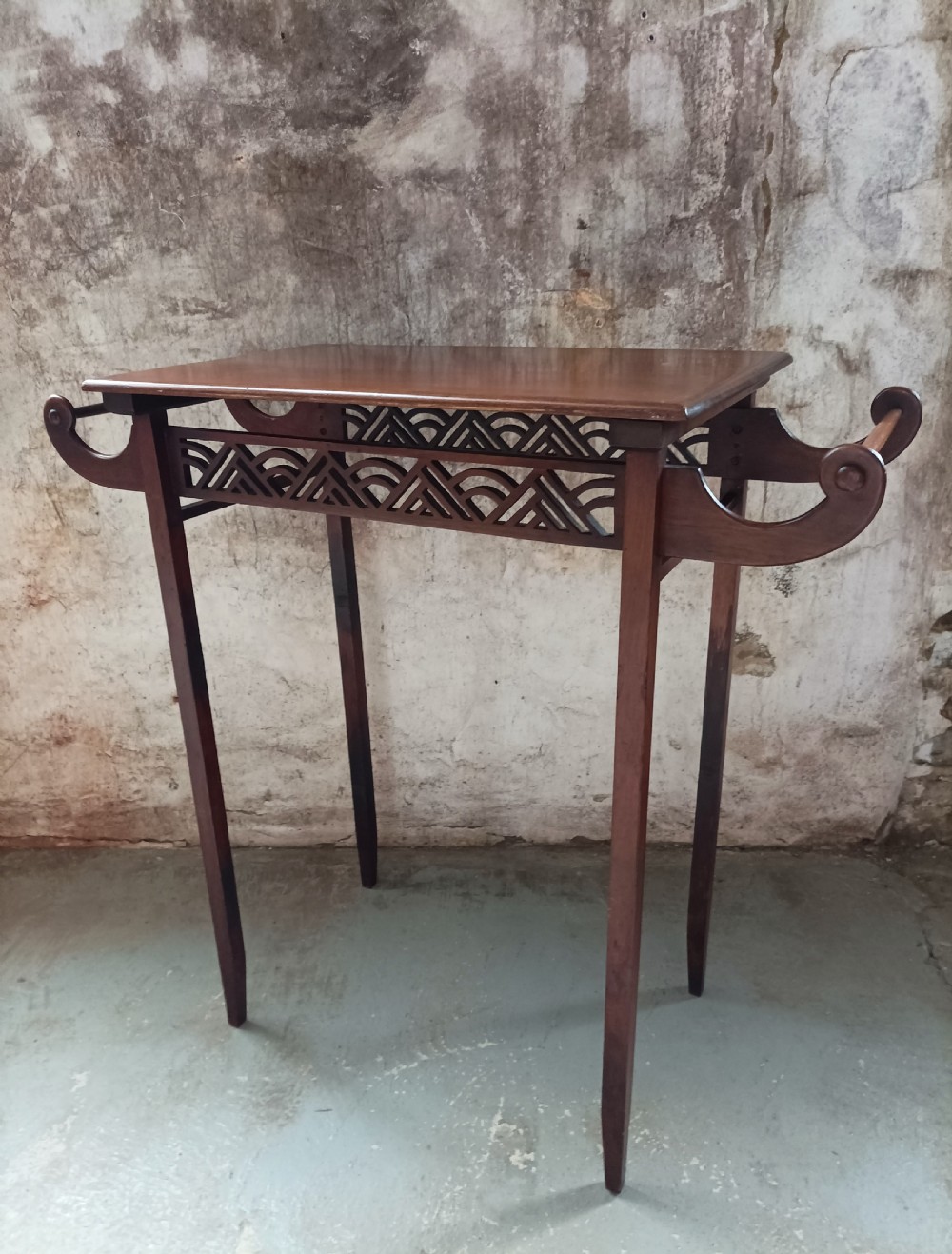 Antique Mahogany Small Wash Stand Table