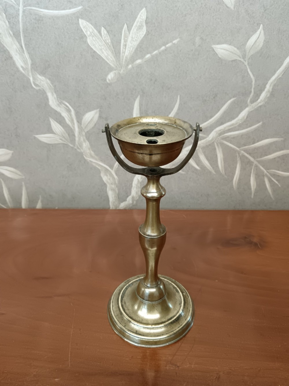 Antique brass oil lamp with a gimballed (swivelling) bowl View VI
