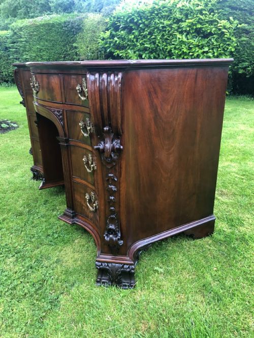 GEORGE II MAHOGANY DRESSING CHEST - ADDITIONAL PHOTO 1
