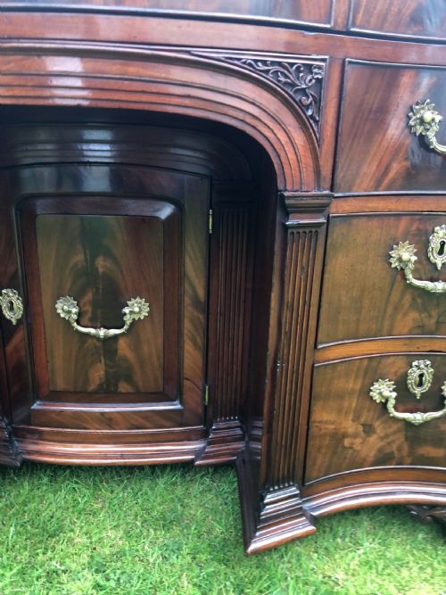 GEORGE II MAHOGANY DRESSING CHEST - ADDITIONAL PHOTO 3