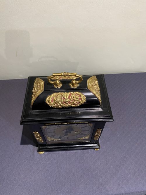 EBONY AND GILDED BRASS FINE TABLE CLOCK BY HENRY JONES CIRCA 1690 - ADDITIONAL PHOTO 2