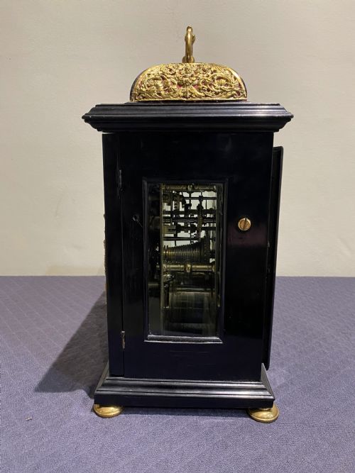EBONY AND GILDED BRASS FINE TABLE CLOCK BY HENRY JONES CIRCA 1690 - ADDITIONAL PHOTO 3