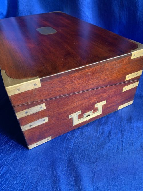 GEORGIAN MAHOGANY CAMPAIGN BRASS BOUND WRITING SLOPE - ADDITIONAL PHOTO 4