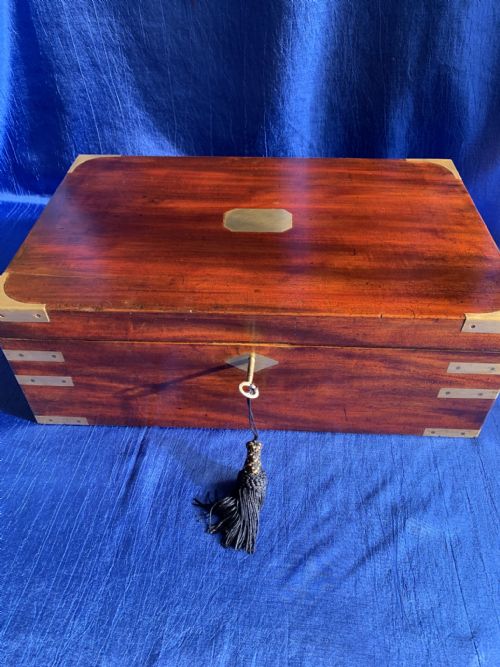 GEORGIAN MAHOGANY CAMPAIGN BRASS BOUND WRITING SLOPE - ADDITIONAL PHOTO 9