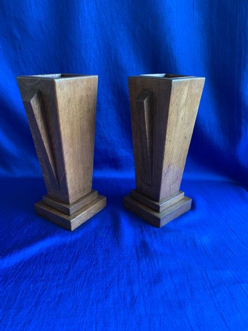 ART DECO PAIR OF OAK DISPLAY VASES - ADDITIONAL PHOTO 1
