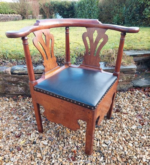Georgian corner chair