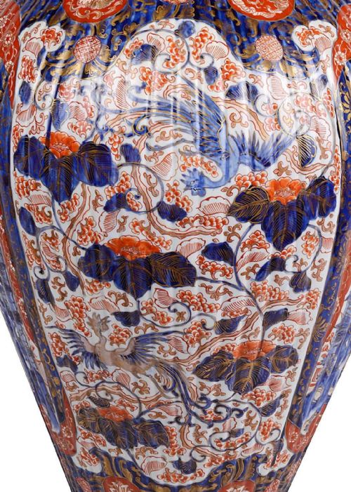 LARGE 19TH CENTURY IMARI VASE - ADDITIONAL PHOTO 3