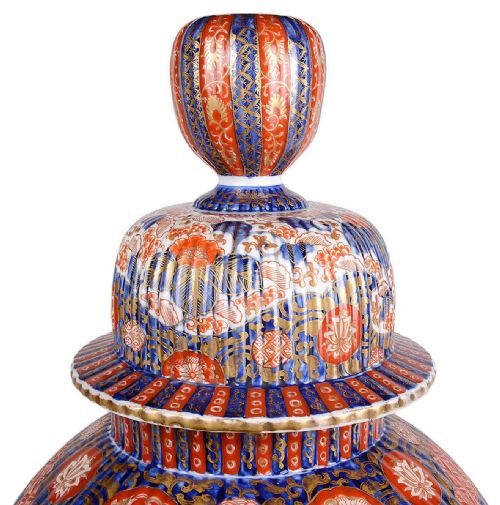 LARGE 19TH CENTURY IMARI VASE - ADDITIONAL PHOTO 4
