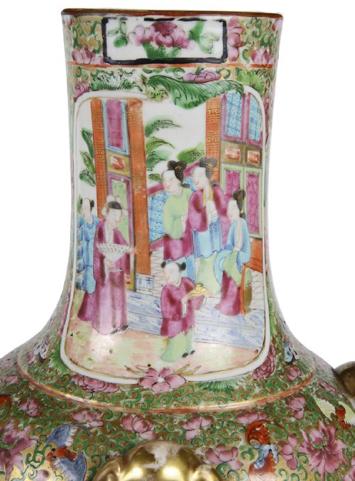LARGE PAIR 19TH CENTURY ROSE MEDALLION VASES LAMPS - ADDITIONAL PHOTO 4
