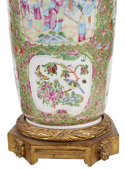 LARGE PAIR 19TH CENTURY ROSE MEDALLION VASES LAMPS - ADDITIONAL PHOTO 5
