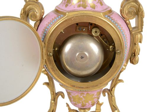 LOUIS XVI STYLE PINK PORCELAIN MANTEL CLOCK 19TH CENTURY - ADDITIONAL PHOTO 3