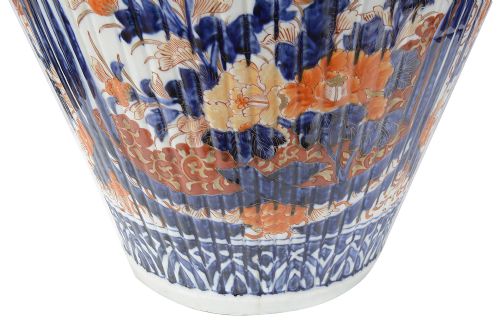 LARGE 19TH CENTURY JAPANESE IMARI VASE ON STAND 45 - ADDITIONAL PHOTO 4