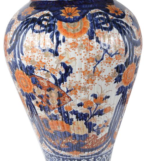 LARGE 19TH CENTURY JAPANESE IMARI VASE ON STAND 45 - ADDITIONAL PHOTO 6