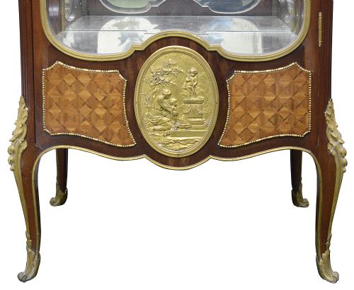 FRENCH 19TH CENTURY LOUIS XV STYLE DISPLAY CABINET AFTER LINKE - ADDITIONAL PHOTO 1