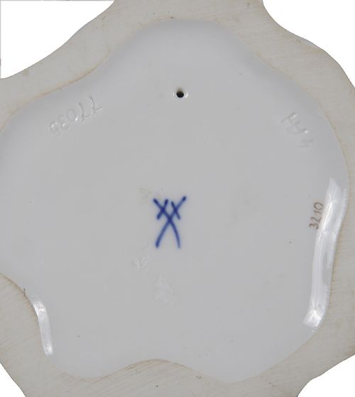 PAIR 19TH CENTURY MEISSEN PORCELAIN COCKATOOS - ADDITIONAL PHOTO 7