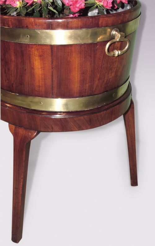 ANTIQUE GEORGE III PERIOD MAHOGANY AND BRASS WINE COOLER ON STAND - ADDITIONAL PHOTO 1